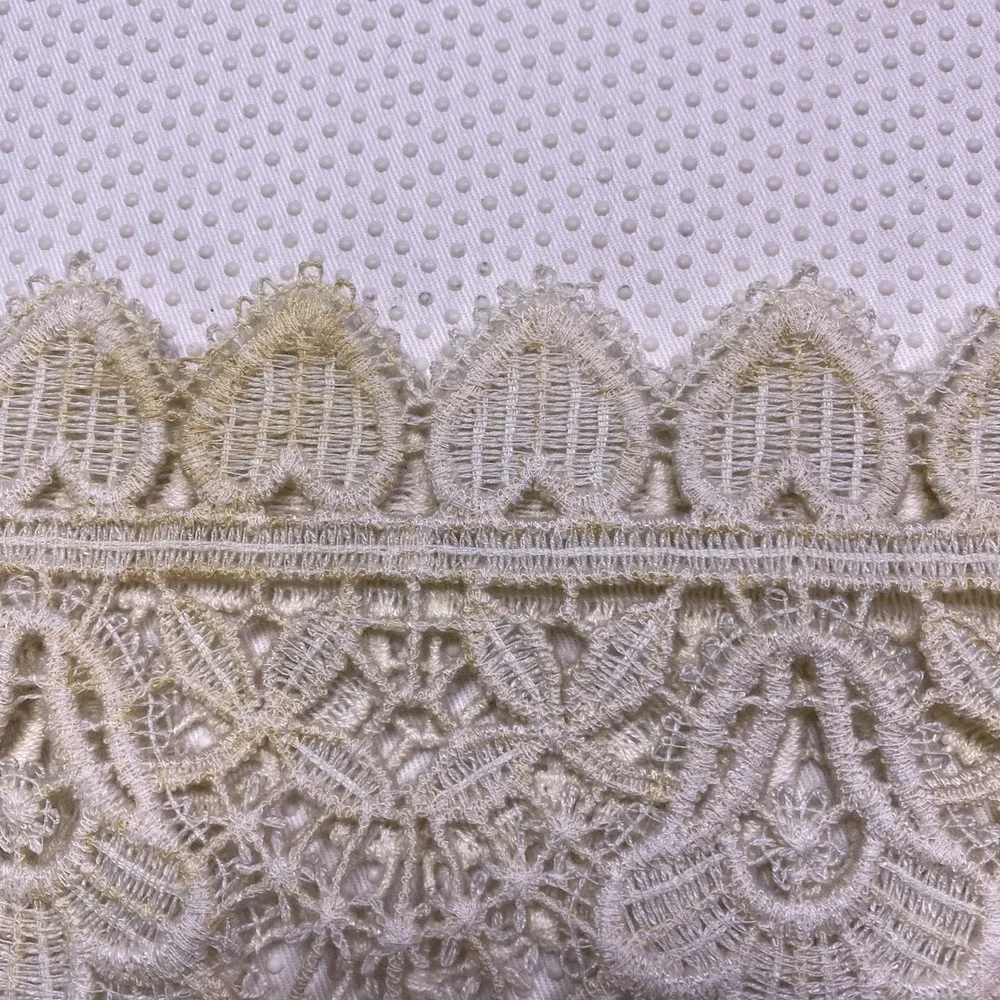 Vintage Handmade Hearts Crochet Table Runner White Floral Lace 97x20 Cottagecore